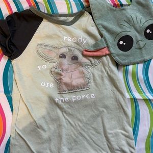 One piece baby yoda outfit with bib
